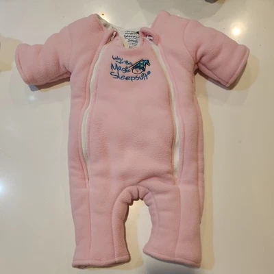 Traje de Dormir Merlin's Magic Lila Talla Pequeña 3-6 Meses 12-18lbs Foto 1 de 4