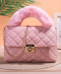Quilted Turn-lock Flap Chain Square Bag. - Picture 1 of 5