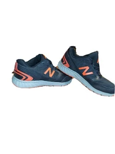 Boys Youth New Balance Sz 3 Black & Red Non Marking Running Shoes Gym School - Picture 1 of 10