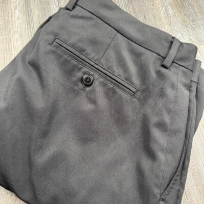 Pantalones cortos de golf Alan River para hombre talla 36 negros frente plano 100 % poliéster Foto 1 de 4