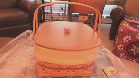 Longaberger 2003 Warm Brown Hostess Two-Pie Basket Set w/Lid/Liner/Riser/Prot Cover