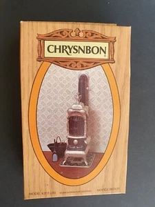 CHRYSNBON DOLLS HOUSE PARLOUR STOVE + COAL SCUTTLE, W/SHOVEL F-210 1/12 - Picture 1 of 4