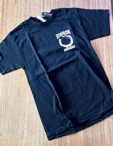 NUEVA Camiseta The Hundreds Camiseta S Pequeña Negra Blanca Dorada Bombsquad Adam Rara - Imagen 1 de 3