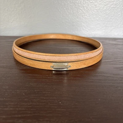 Vintage Gibbs Felt Lined Embroidery Hoop 7” - Image 1 of 4