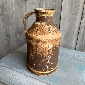 1927 HOOD MILK JUG METAL HANDLED CAN EARLY 1900s Rust Patina, Cottage Core Vase - Picture 1 of 10