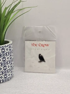 VINTAGE THE CROW CITY OF ANGELS ERIC DRAVEN VINCENT PEREZ O'BARR ANSTECKNADEL / HUTNADEL  - Bild 1 von 3