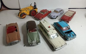 LOT DE 8 DINKY TOYS ANCIENS A RESTAURER OU POUR PIECES VOIR PHOTOS bm - Picture 1 of 5