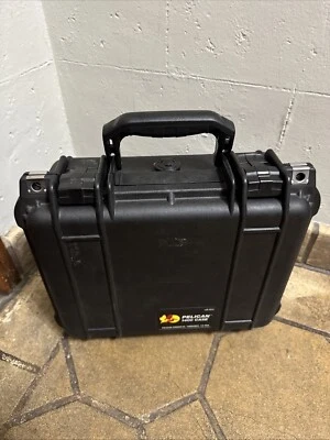 Funda protectora de mano Pelican 1400 negra con espuma como está Foto 1 de 4