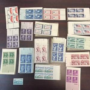 Block Stamps plus 1 Single - Unused - Set 3 - Picture 1 of 13