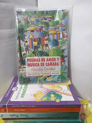 POEMAS DE AMOR Y MUSICA DE CAMARA - GUILLEN Spanish Poetry Libros Espanol - Image 1 of 2