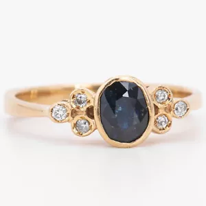 Tg. 55 - Zaffiro e diamante vintage ornamentali 0,06 ct. Anello da donna oro giallo 750/18K - Foto 1 di 9