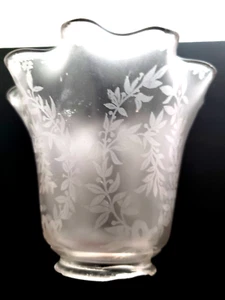 Vintage Victorian etched glass ruffle top hurricane shade - Picture 1 of 4