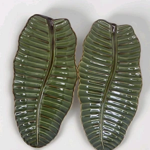 Pottery Barn grün Bananenblatt Stumpenkerze Tablett groß 2er Set - Bild 1 von 7