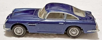 Corgi Toys James Bond Aston Martin DB 4, blu. Very good condition, very rare - Immagine 1 di 4