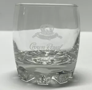 Vidrio Crown Royal Whiskey grabado bola baja rocas - fondo pesado - vidrio vintage - Imagen 1 de 6