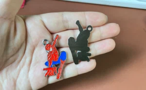 Dijes de metal esmaltado Spider-Man 20 piezas colgantes llave fabricación de joyas - Imagen 1 de 1