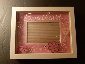 SWEETHEART SHADOWBOX AND GLASS PAINTED FRAME FOR 3.5"X 5" PHOTO NEW - Picture 1 of 1
