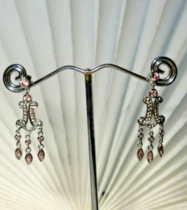 JUEGO DE GOTAS COLGANTES DELICADAS CON AMATISTAS PÁLIDAS - PENDIENTES PLATA ESTERLINA -1,25" - Imagen 1 de 3