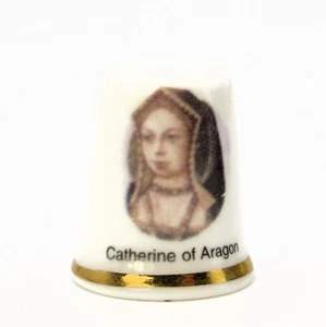 ENGLISCHER KNOCHEN PORINA-FINGERHUT ""KATHARINA VON ARAGON"" FRAU VON HENRY VIII - Bild 1 von 5