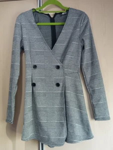 "Cooler" schwarz weiß karieter Langarmkurzjumpsuit Gr.34 von H&M - Bild 1 von 2