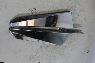 Deflector de viento cromado montado en horquilla Harley Road King Touring Foto 1 de 4