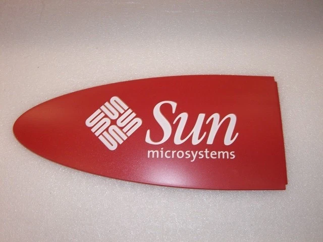SUN 344702900035 A39 RED SIDE LOGO PANEL FOR SUN BLADE 2500 WITH SCREWS - Image 1 of 1