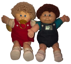Lotto 2 CPK 1982 Cavolo Patch Bambini RAGAZZI Salopette Ciuccio Biondo Blu Marrone - Foto 1 di 18