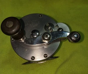 Vintage Pflueger Alpine No. Carrete de fundición 2657 CARRETE DE PESCA (carrete muy suave)  - Imagen 1 de 8