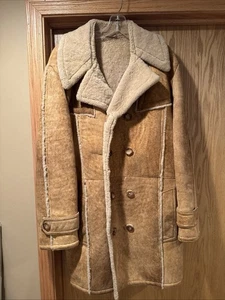 1970s Sawyer Californian Spring Lamb Beige Sheepskin/Suede Outside Coat Size 46 - Picture 1 of 23