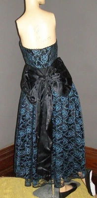 Vestido sin tirantes vintage años 80 negro y verde azulado ENCAJE SAXO PISTOLA XS S grande arco fiesta Foto 1 de 4