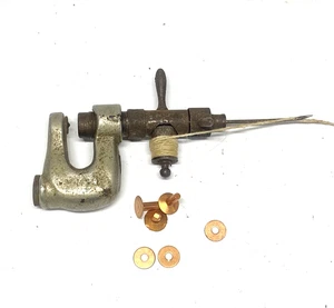 Herramienta antigua vintage cuero puntada de bloqueo punzón de costura y remache setter RARO - Imagen 1 de 8