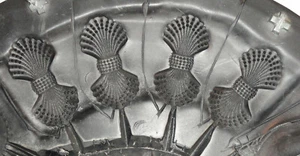 Broches vintage de 12"" con apliques de regencia ornamentados con giro de goma de fundición Art Deco - Imagen 1 de 12
