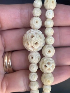 "Antiguo collar de cuentas de celuloide tallado vintage muy antiguo cierre de barril 42"" de largo I" - Imagen 1 de 13