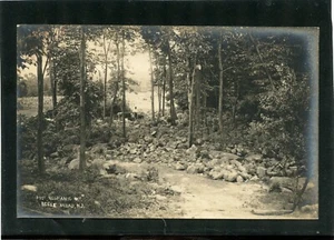(8054) PHOTO P/C 1909 BELLE BEAD, NJ "AMONG THE ROCKS"  RPPC - Picture 1 of 2