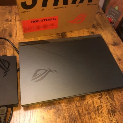 Portátil para juegos Asus Rog Strix G 16  Foto 1 de 3