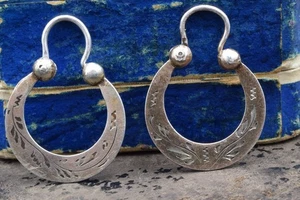 Vintage 1940s jewelry Ethno earrings Antique Ukraine SILVER 875 Kalachi Etched - Picture 1 of 20