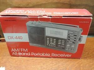 RÉCEPTEUR DE COMMUNICATION ESTATE RÉALISTE DX-440 DANS SA BOÎTE D'ORIGINE - Photo 1/5