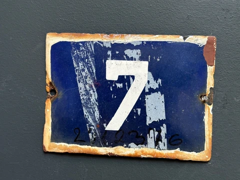 Number 7 Vintage Enamel House Numbers Made in Europe Room Hotel FREE POSTAGE Cover