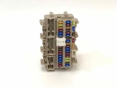 Caja de conexiones relé de fusibles de cabina de 3,5 L para Nissan Murano 2015-2024 Foto 1 de 4