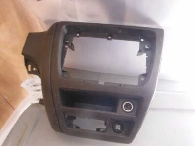 Bisel de tablero TAURUS 2007 874020 Foto 1 de 4