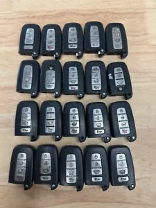 LOTE 20 LLAVES INTELIGENTES USADAS HYUNDAI KIA SY5HMFNA04 OEM MANDO A DISTANCIA - Imagen 1 de 3