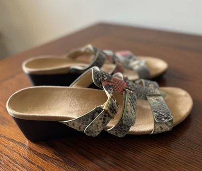 Vionic Radia Wedge Snake Print Sandals Adjustable Buckle Comfort Slides Size 8 - Image 1 of 4
