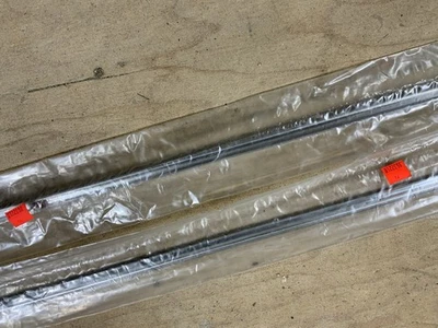 Oldsmobile 98 1974 cupé como nuevo cuarto panel moldura P NOS 9632218 Foto 1 de 3