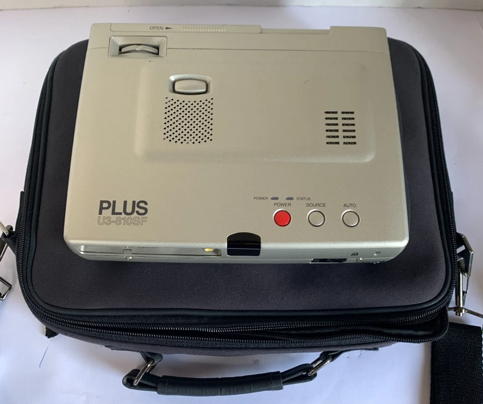 PLUS U3-810SF DLP ULTRA PORTABLE PROJECTOR - Image 1 of 2