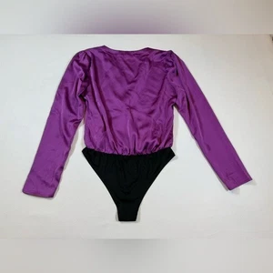 Body envolvente Strut and Bolt púrpura DEFECTUOSO talla pequeña (Bin X) - Imagen 1 de 10