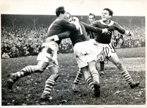 Heinz Patzig - VfB Lübeck  - Spielszene 50ger Jahre  orig.  signiert - Bild 1 von 1