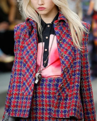 CHANEL 15P TWEED RED CCC LOGO BUTTON JACKET BLAZER FR44 US12 - Image 1 of 4