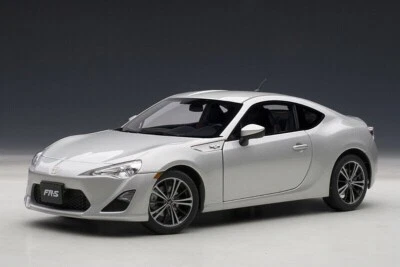 1/18 AUTOart Scion FRS Silver (NO BBR,MR,NOREV,CMC) - Immagine 1 di 3