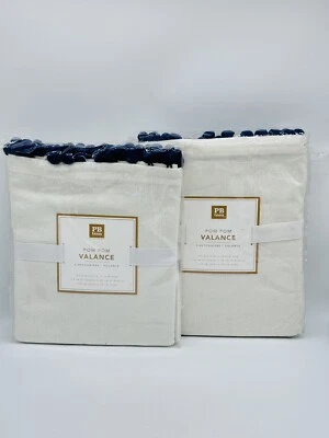 Pottery Barn 青少年蓝色 Pom Pom Valances 内衬遮光杆口袋 2 件装 — 第 1/4 张图片