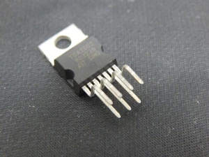 ST MICRO TDA2052 Hi-Fi AUDIO POWER AMPLIFIER TO-220/7 60W - USA FAST SHIPPING - Picture 1 of 1